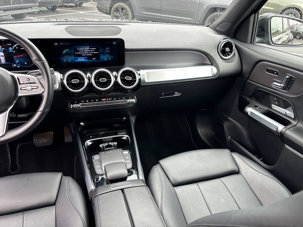 Used 2023 Mercedes-Benz GLB 250 4MATIC image 11
