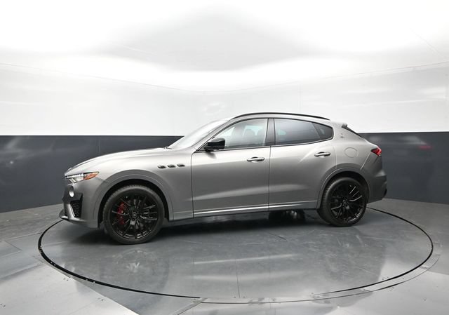 Used 2021 Maserati Levante S AWD/4WD image 3