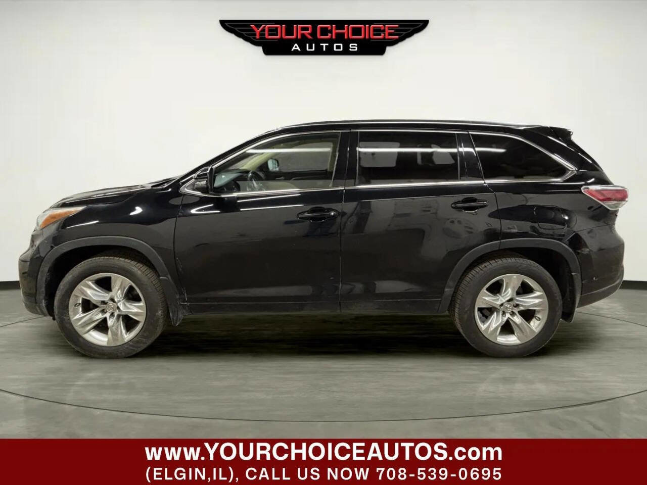 Used 2014 Toyota Highlander Limited w/ Driver Technology Package AWD/4WD image 2