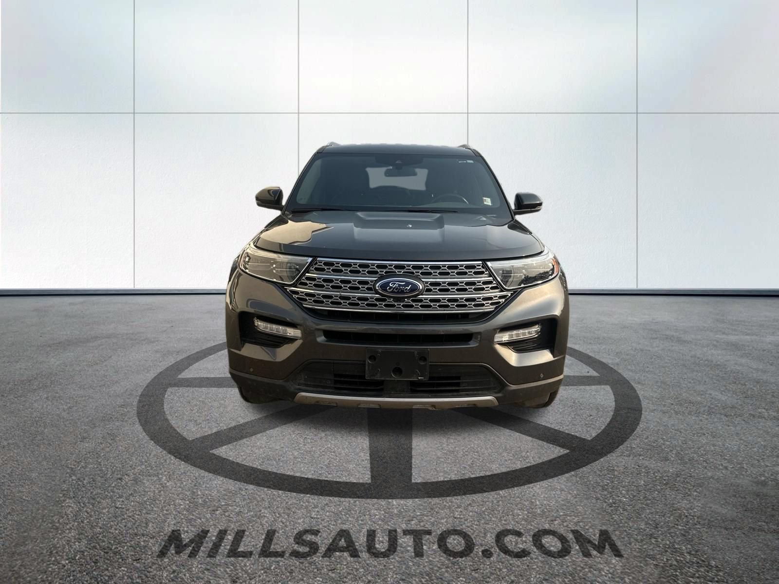 Used 2020 Ford Explorer Limited w/ Class III Trailer Tow Package AWD/4WD image 2