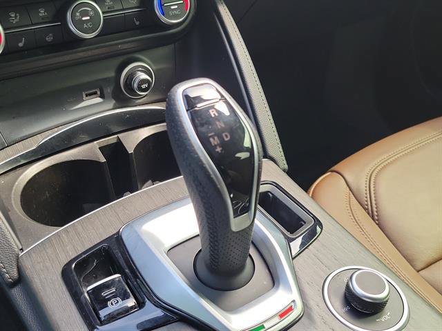Used 2022 Alfa Romeo Stelvio Ti AWD/4WD image 50