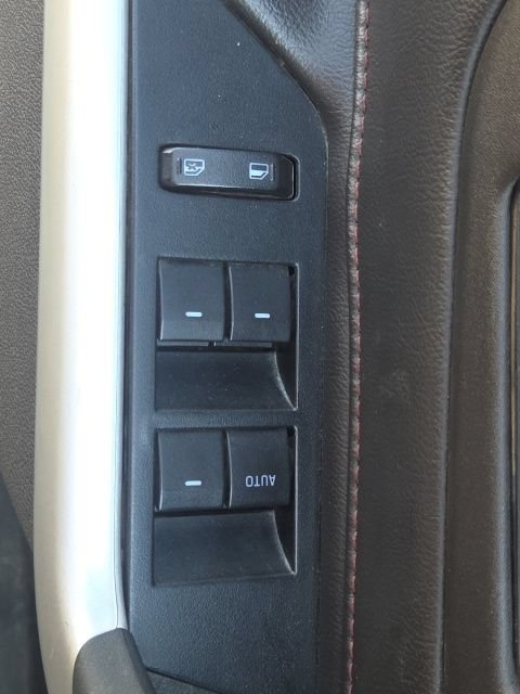 Used 2013 Ford Edge Limited FWD image 21