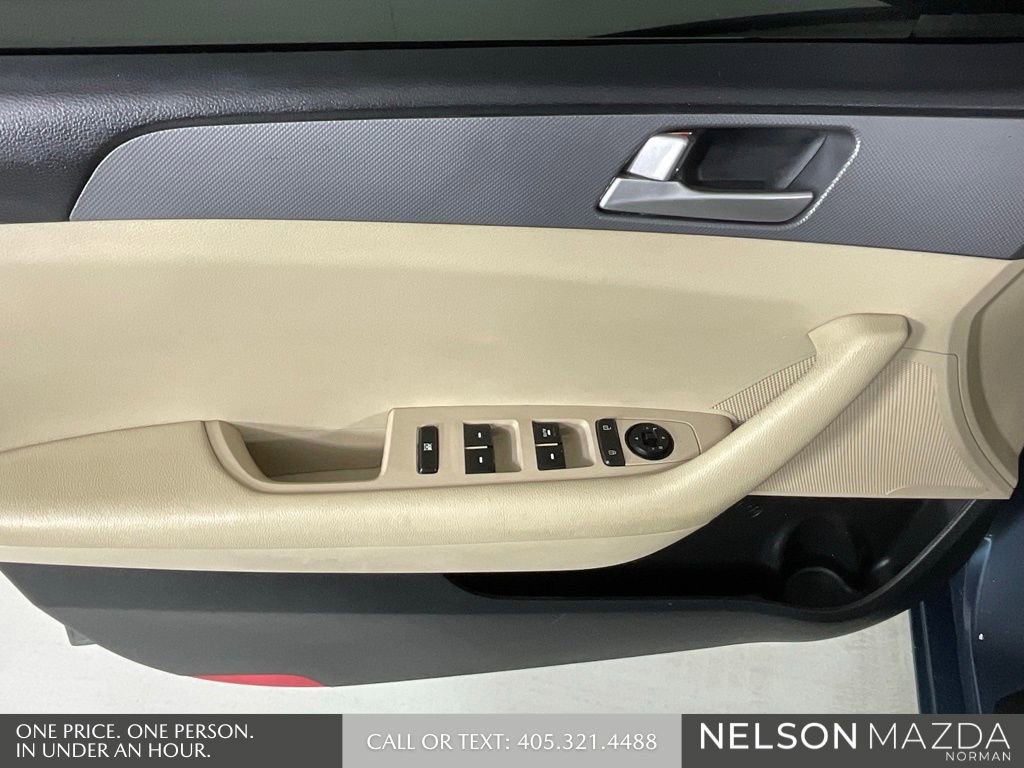 Used 2016 Hyundai Sonata SE image 16