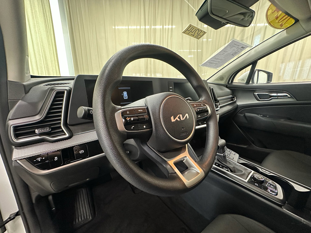 Used 2024 Kia Sportage LX image 23