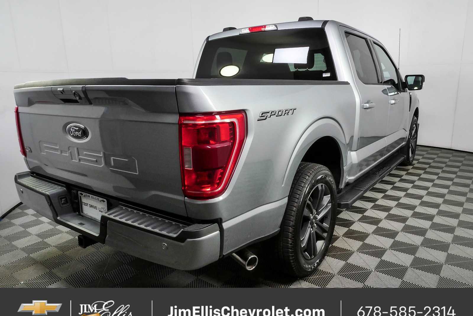 Used 2023 Ford F150 XLT w/ Equipment Group 302A High RWD image 3