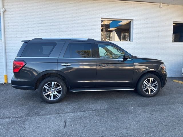 Used 2023 Ford Expedition Limited image 10