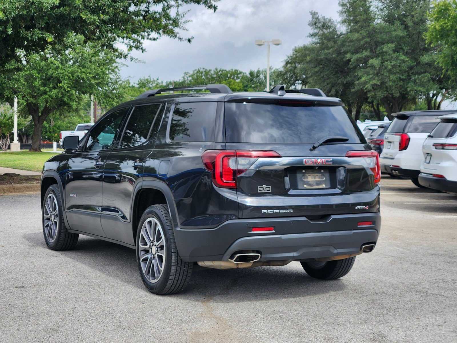 Used 2020 GMC Acadia AT4 AWD/4WD image 4