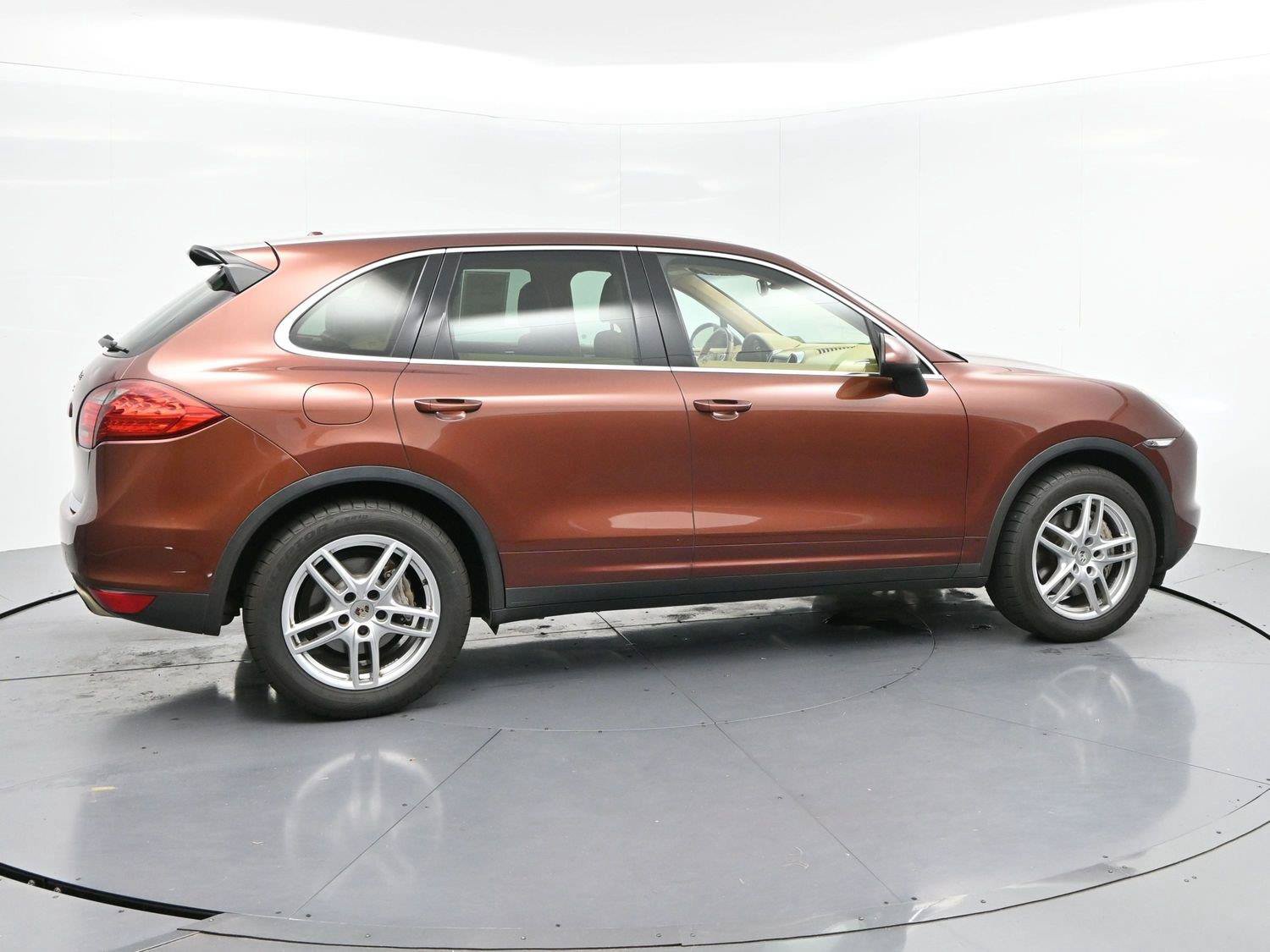 Used 2012 Porsche Cayenne S AWD/4WD image 7