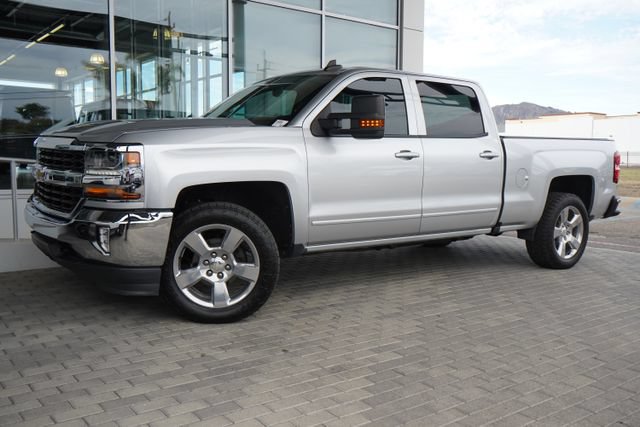 Used 2018 Chevrolet Silverado 1500 LT w/ Max Trailering Package AWD/4WD image 4