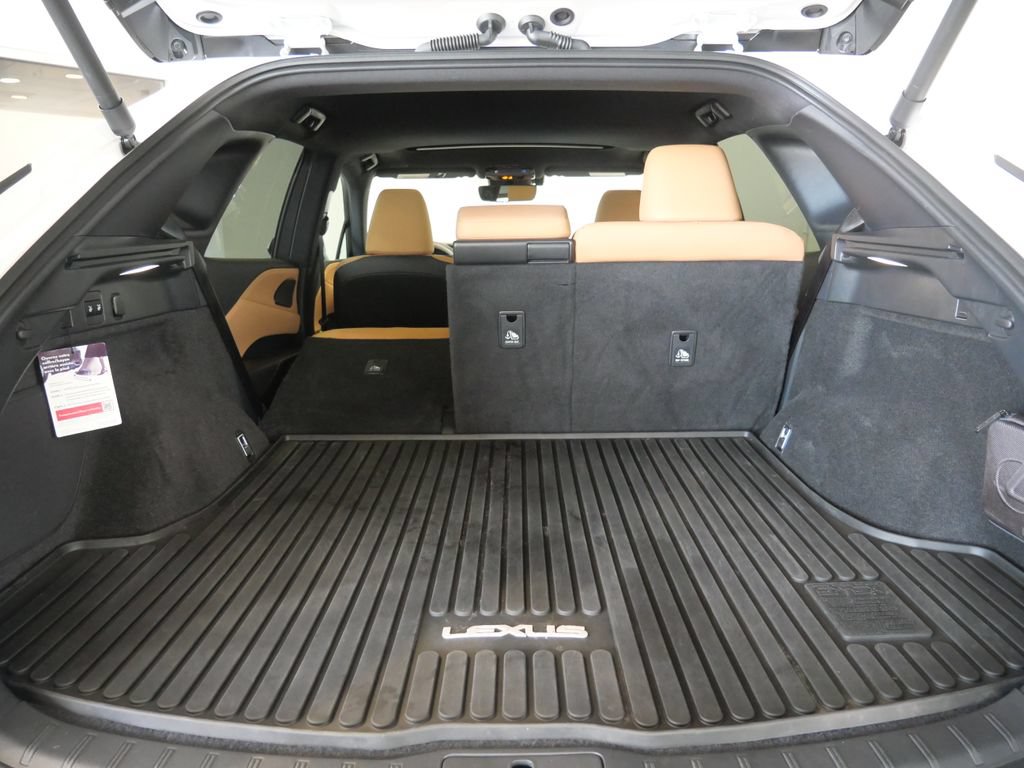 Certified 2023 Lexus RX 350 Premium w/ Accessory Package AWD/4WD image 32