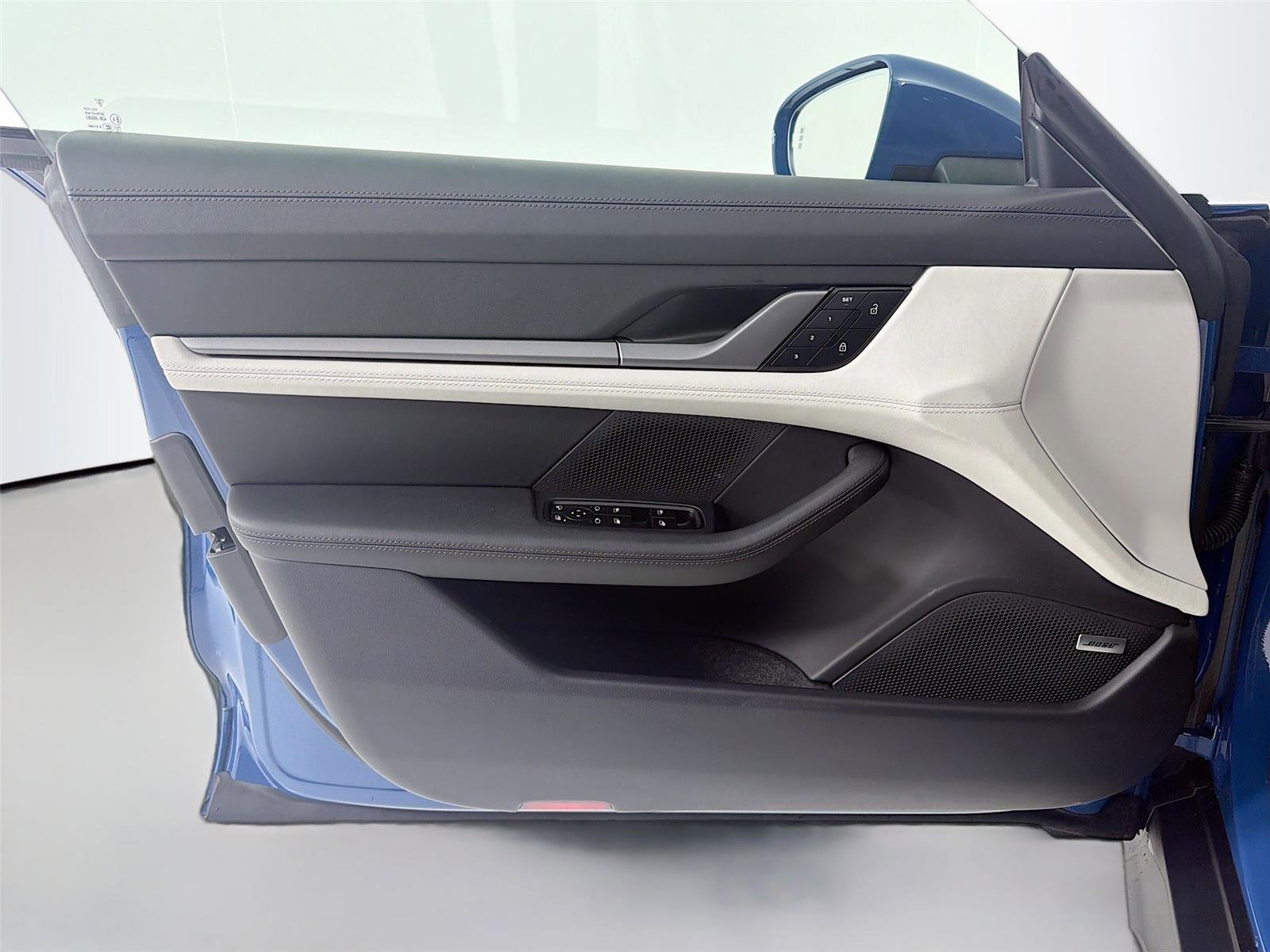 New 2025 Porsche Taycan 4 Cross Turismo image 5