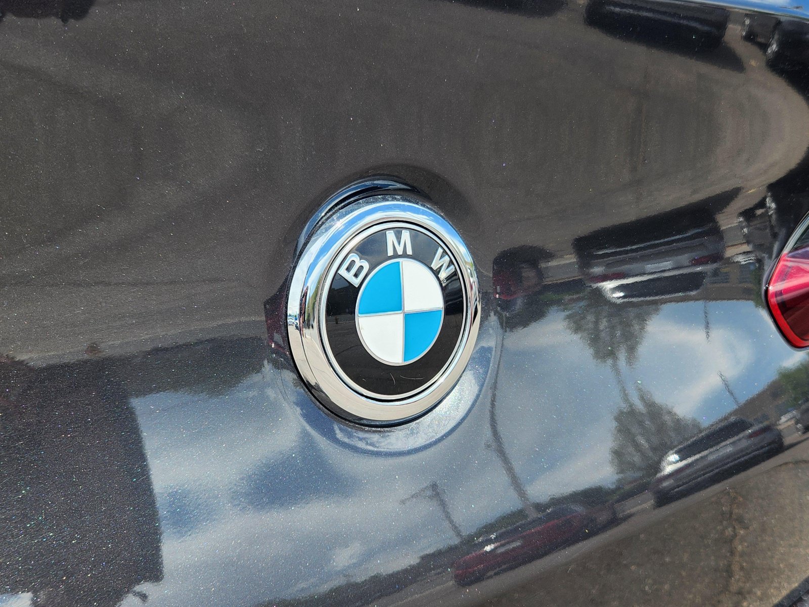 Used 2023 BMW X4 xDrive30i AWD/4WD image 25