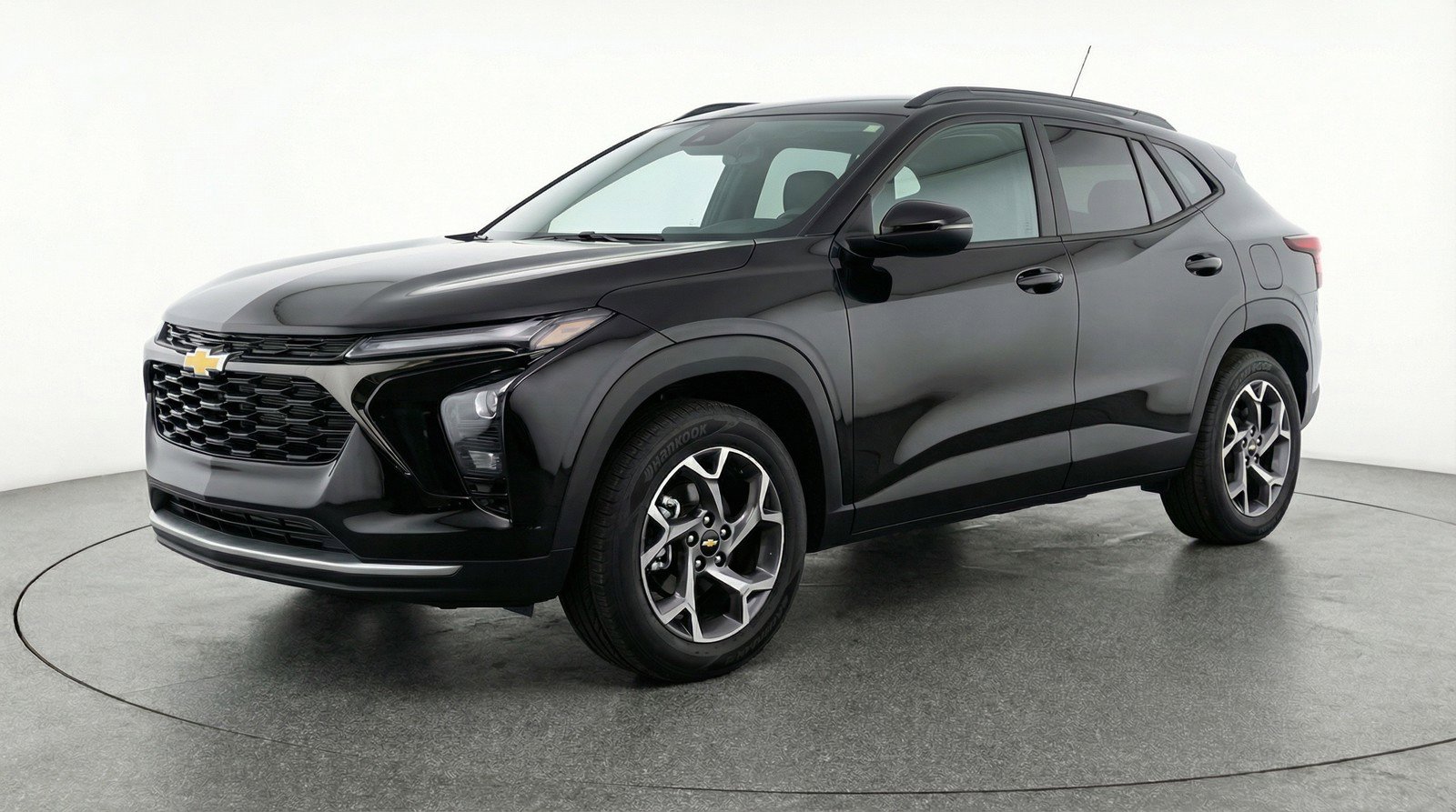 Used 2025 Chevrolet Trax LT w/ LT Convenience Package FWD image 3