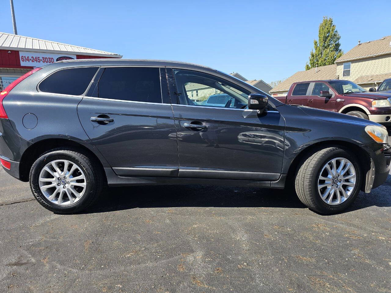 Used 2010 Volvo XC60 T6 image 6