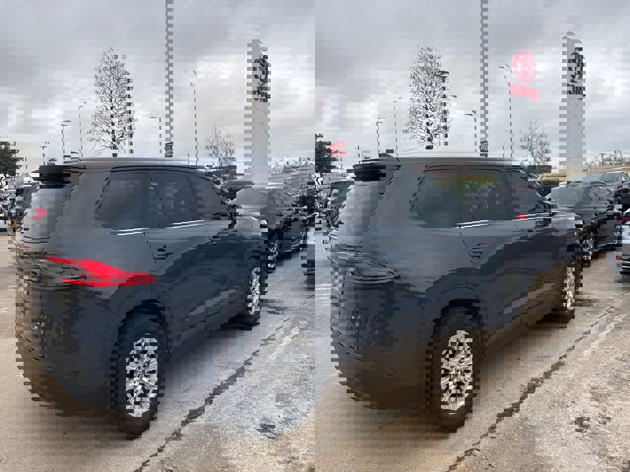 Used 2024 Toyota Grand Highlander FWD image 4