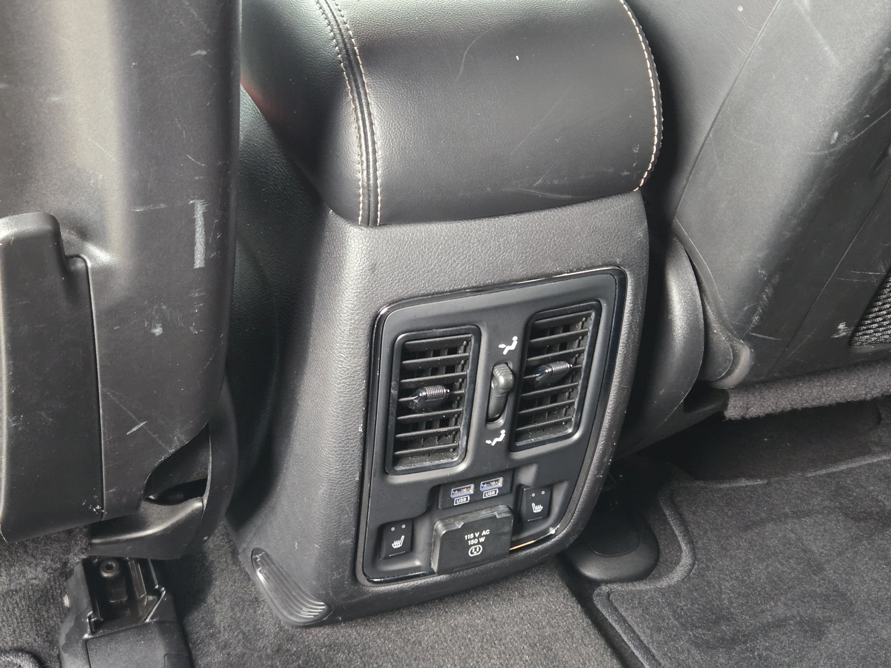 Used 2014 Jeep Grand Cherokee Limited w/ Luxury Group II RWD image 24