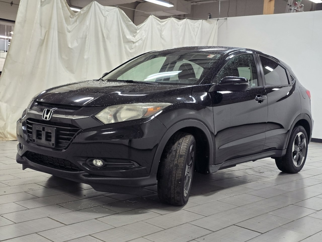 Used 2018 Honda HR-V EX image 11