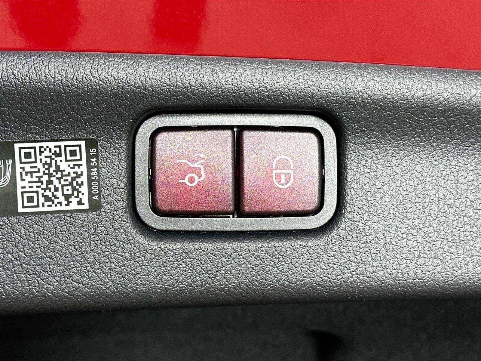 Used 2026 Mercedes-Benz C 300 4MATIC Sedan image 33