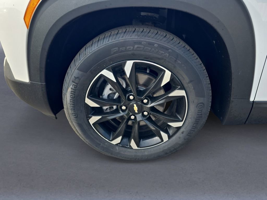 Used 2022 Chevrolet TrailBlazer LT w/ Convenience Package image 9