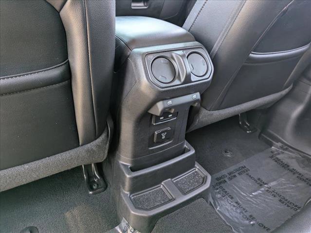 Used 2021 Jeep Wrangler Unlimited Sahara image 16