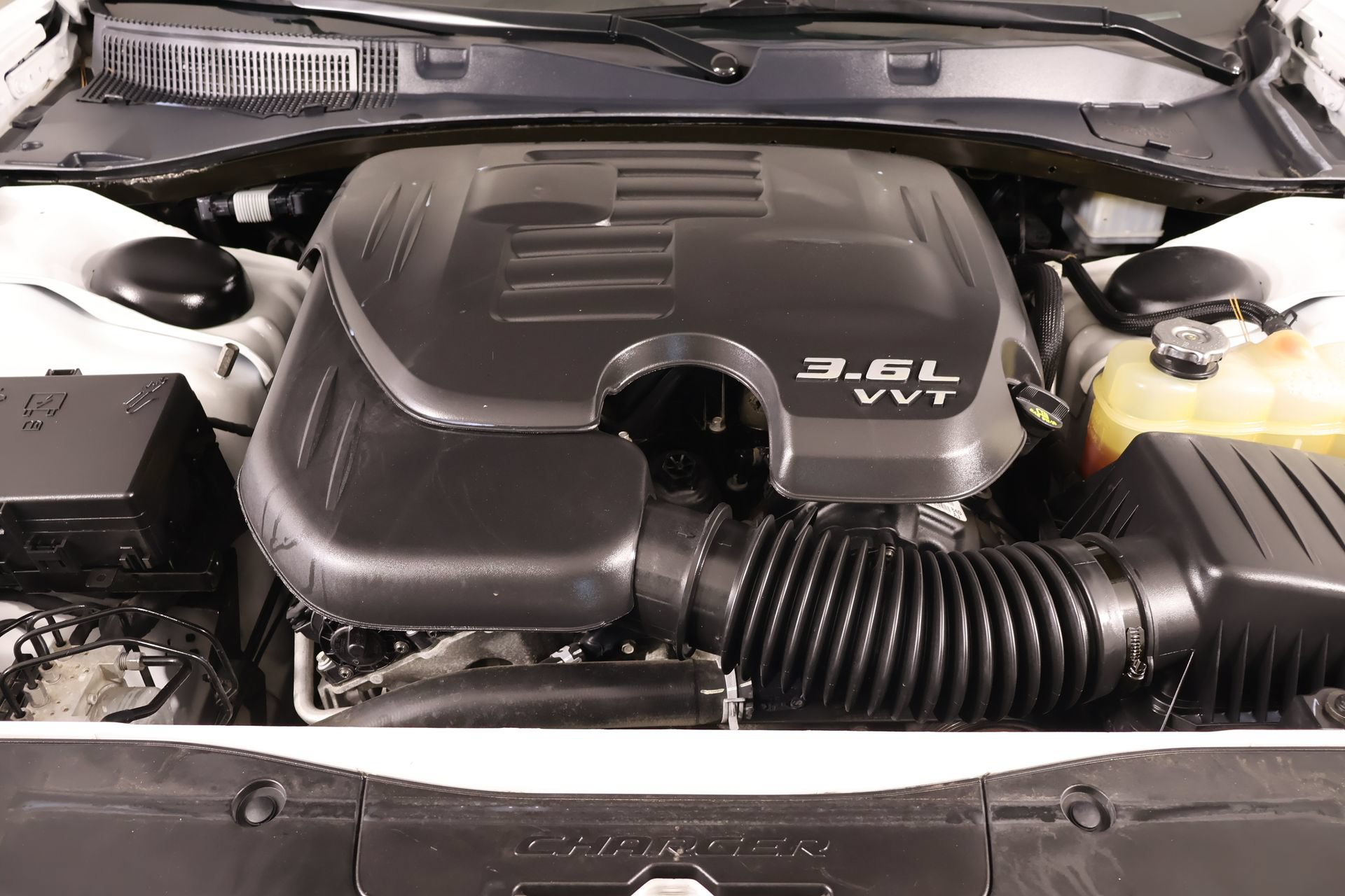 Used 2022 Dodge Charger SXT AWD/4WD image 18
