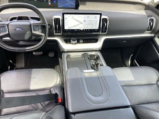 Used 2025 Ford Expedition Max Platinum AWD/4WD image 17