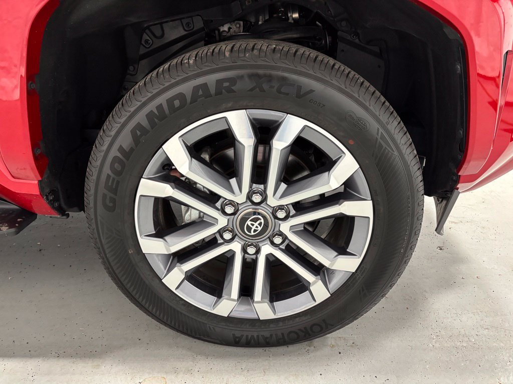 Used 2025 Toyota 4Runner Limited AWD/4WD image 62