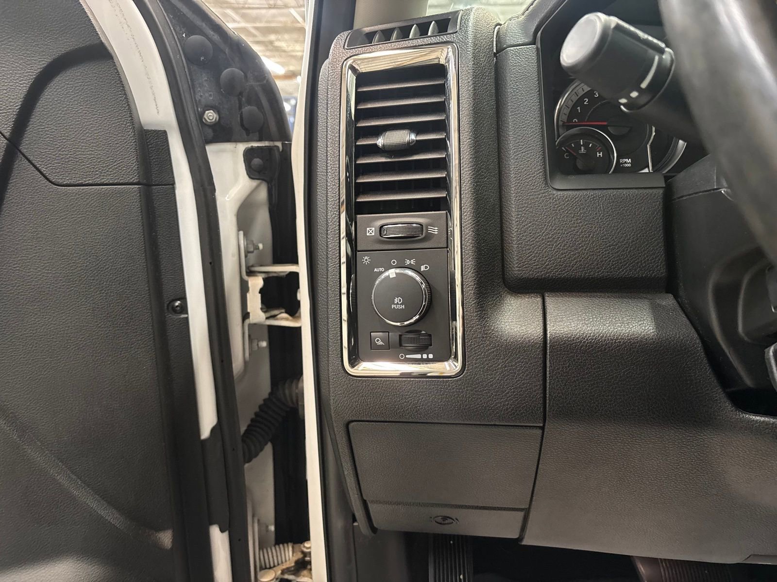 Used 2018 RAM 3500 Laramie w/ Sport Appearance Group image 16