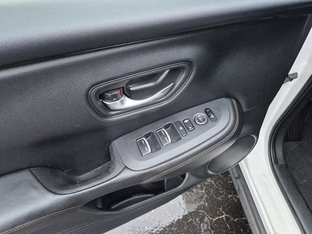 Used 2024 Honda HR-V Sport image 11