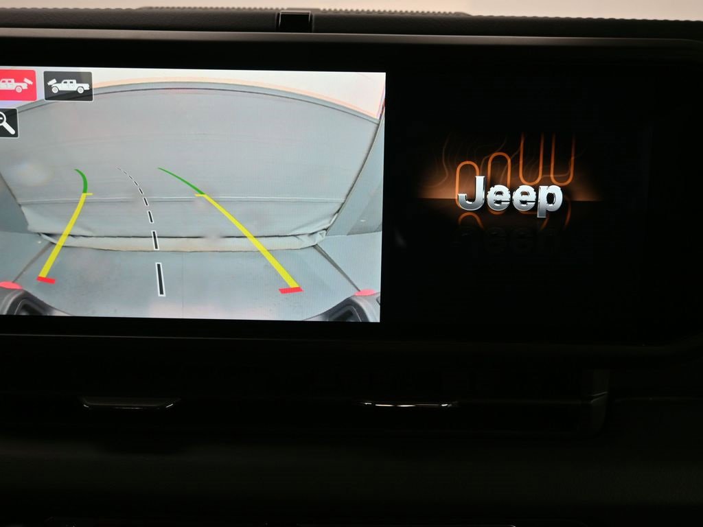 New 2025 Jeep Gladiator Rubicon image 26