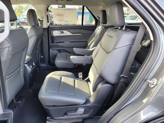 New 2026 Ford Explorer Active w/ Active Comfort Package image 8