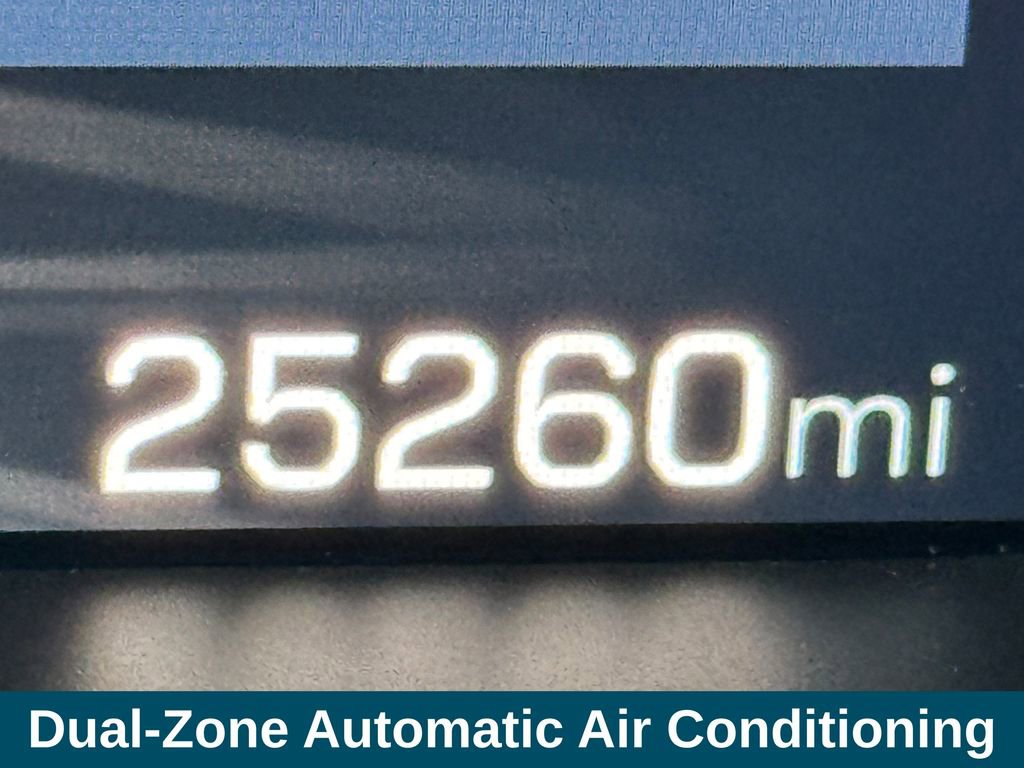 Used 2024 GMC Canyon Denali AWD/4WD image 14