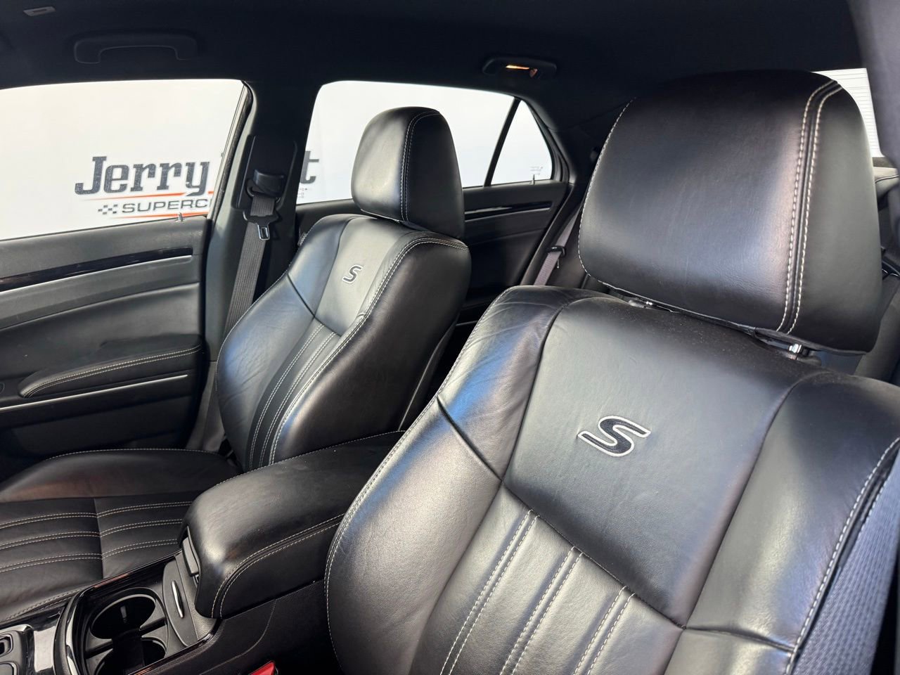 Used 2021 Chrysler 300 S RWD image 10