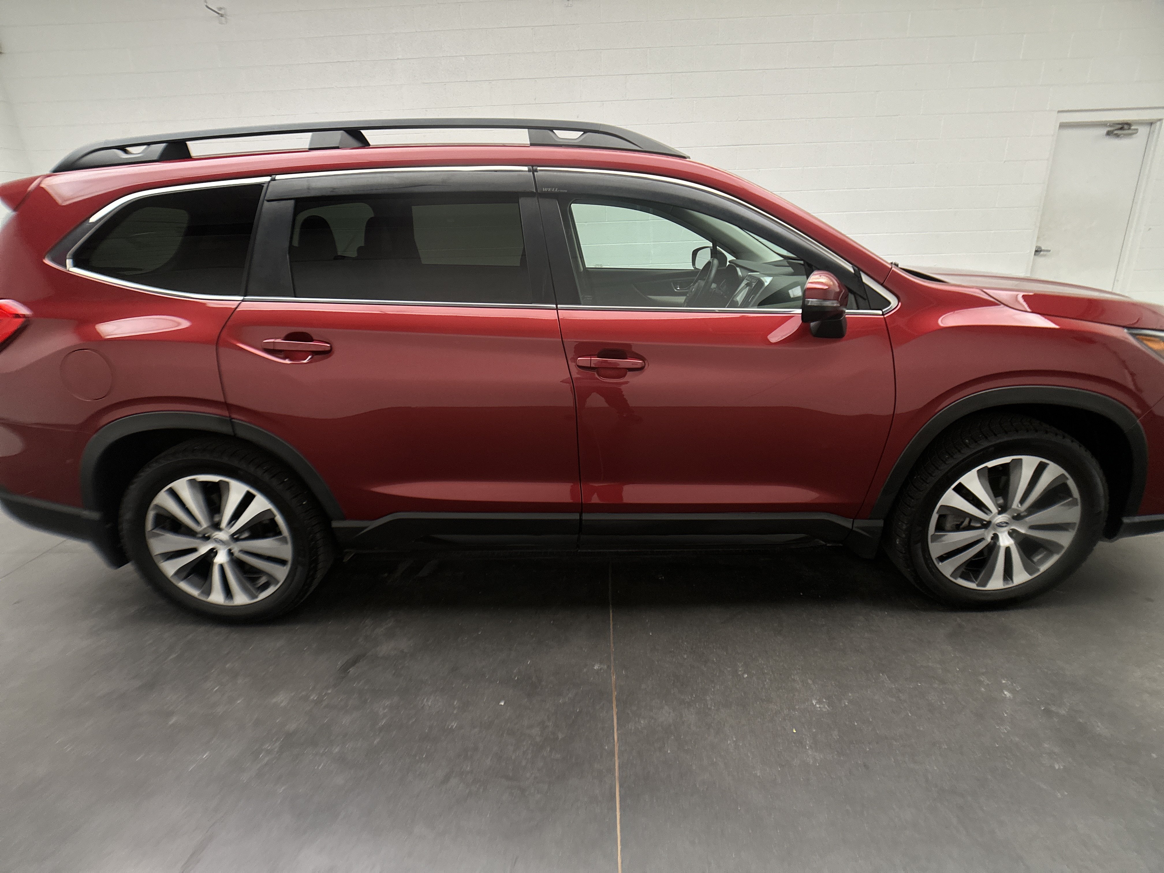Used 2021 Subaru Ascent Limited w/ Technology Package AWD/4WD image 9