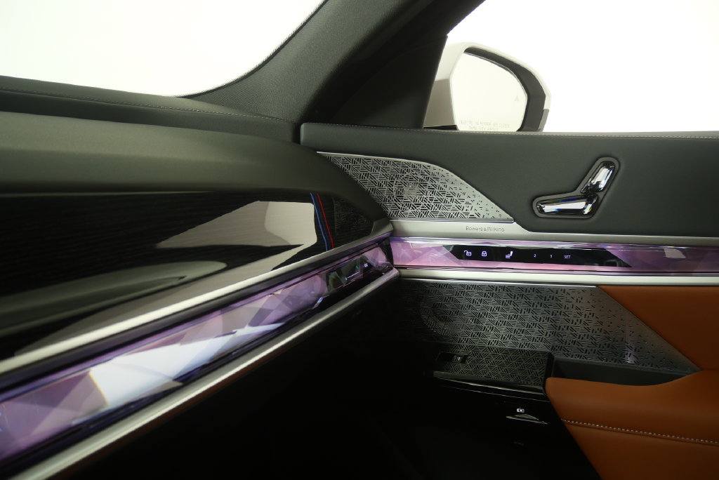 New 2026 BMW 740i w/ Executive Package RWD image 25