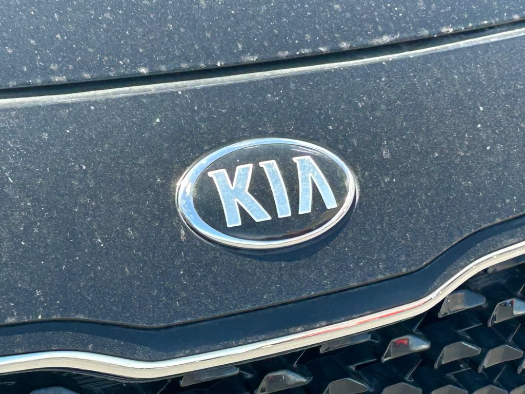Used 2017 Kia Forte LX FWD image 9
