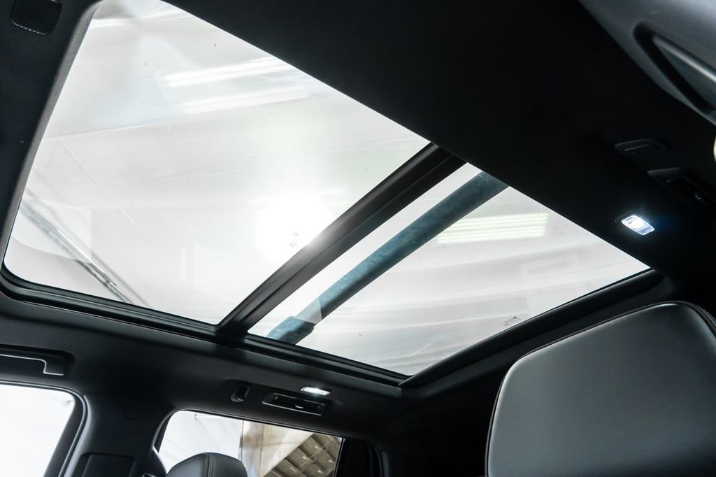 Used 2022 Chevrolet Tahoe RST w/ Luxury Package image 26