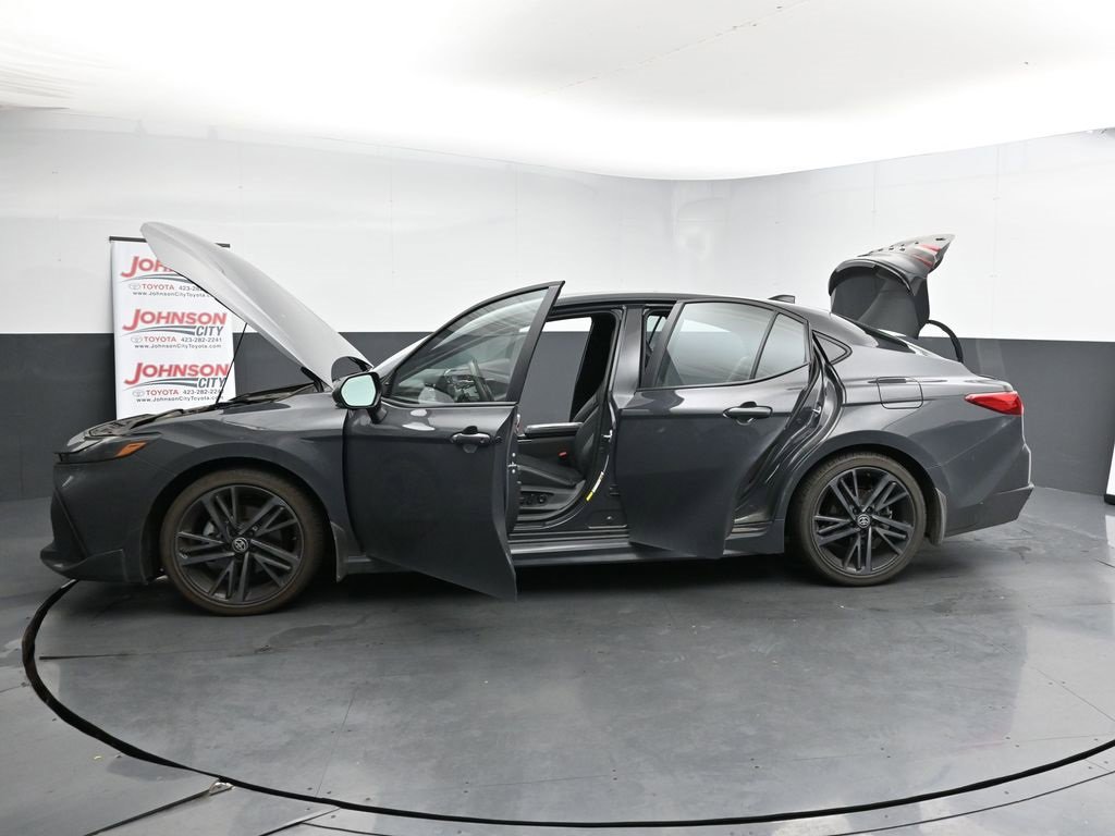 Used 2025 Toyota Camry XSE image 39