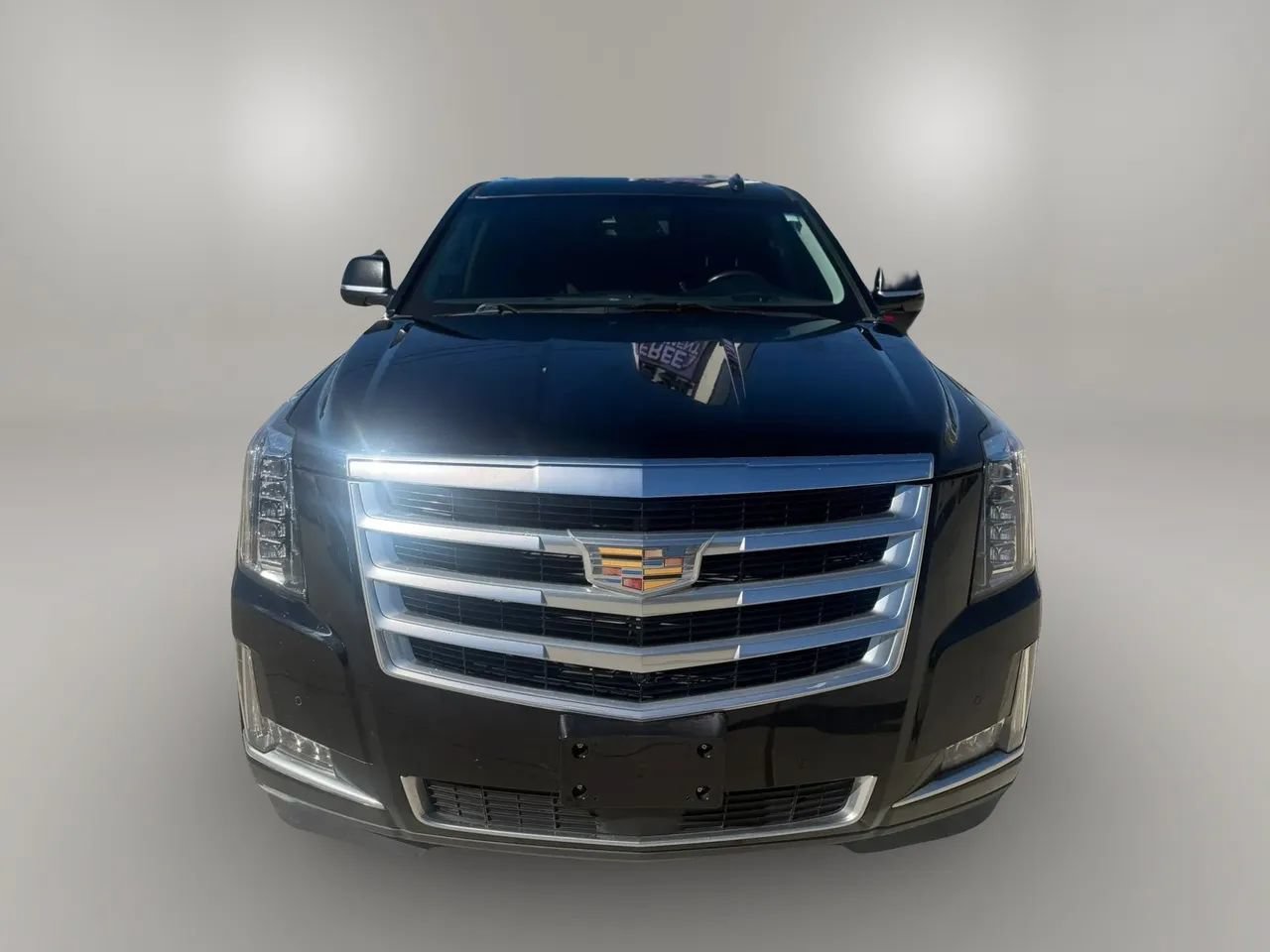 Used 2016 Cadillac Escalade Premium RWD image 2