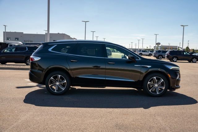 Used 2022 Buick Enclave Essence w/ Experience Buick Package AWD/4WD image 8