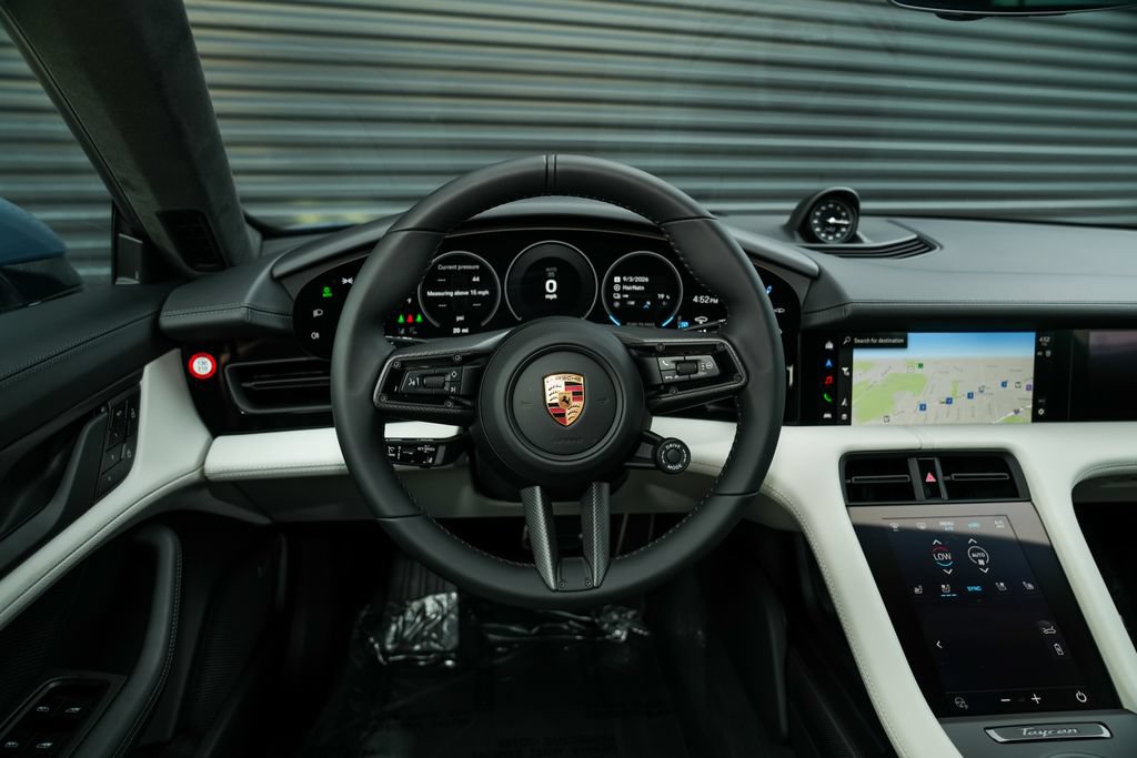 New 2026 Porsche Taycan GTS AWD/4WD image 29