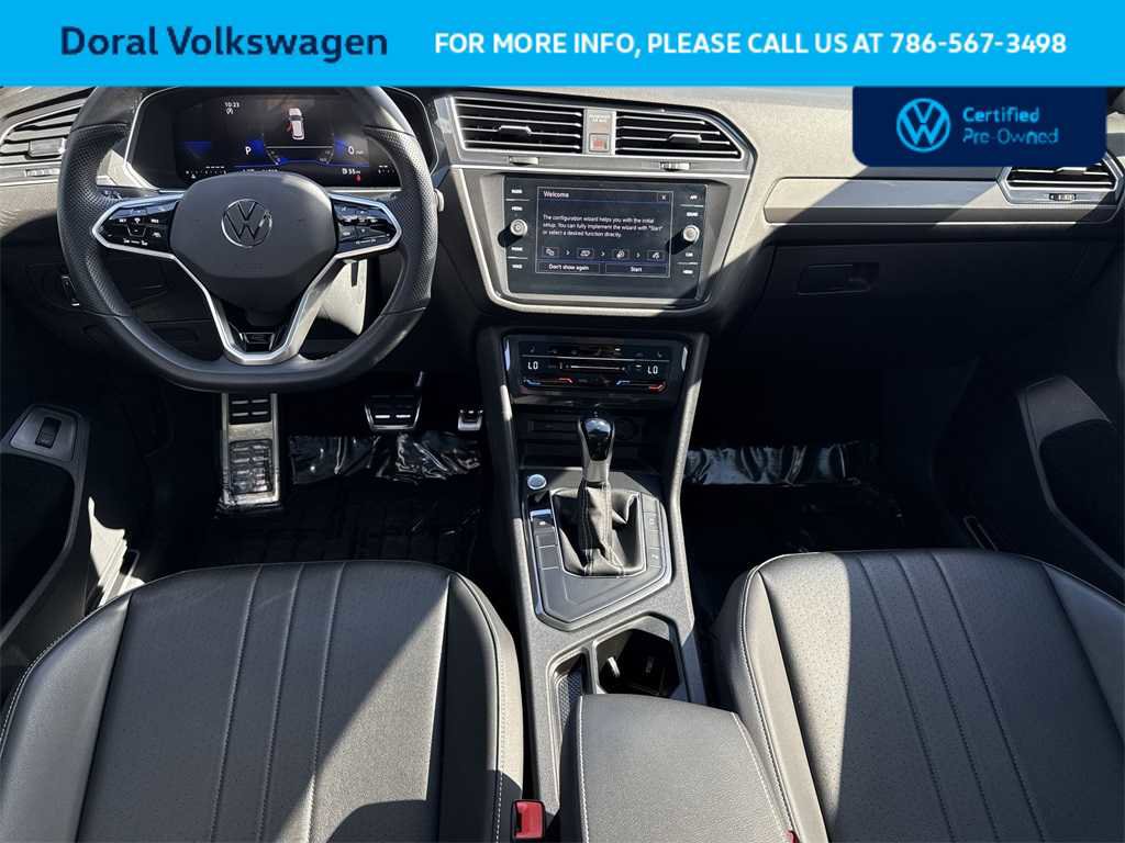 Certified 2024 Volkswagen Tiguan SE R-Line image 24