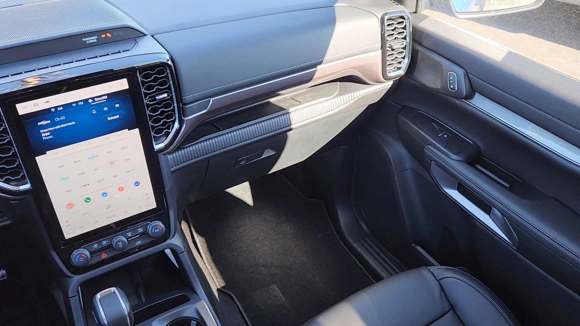 New 2025 Ford Ranger Lariat w/ FX4 Off-Road Package image 6