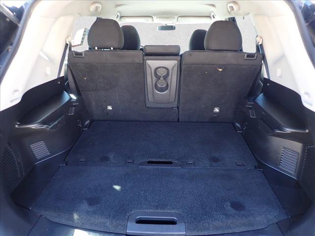 Used 2015 Nissan Rogue S FWD image 8