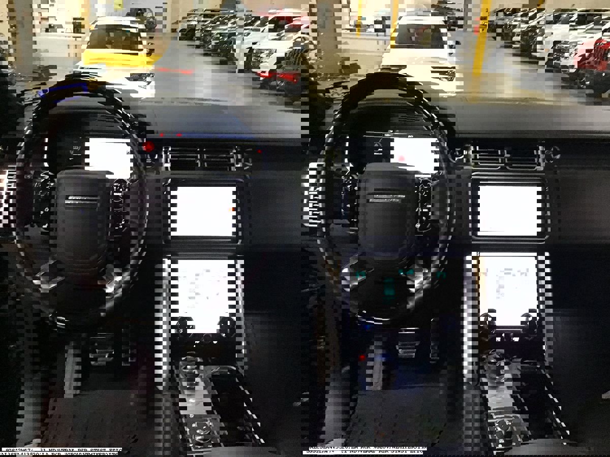 Used 2021 Land Rover Range Rover P525 Westminster Edition image 12