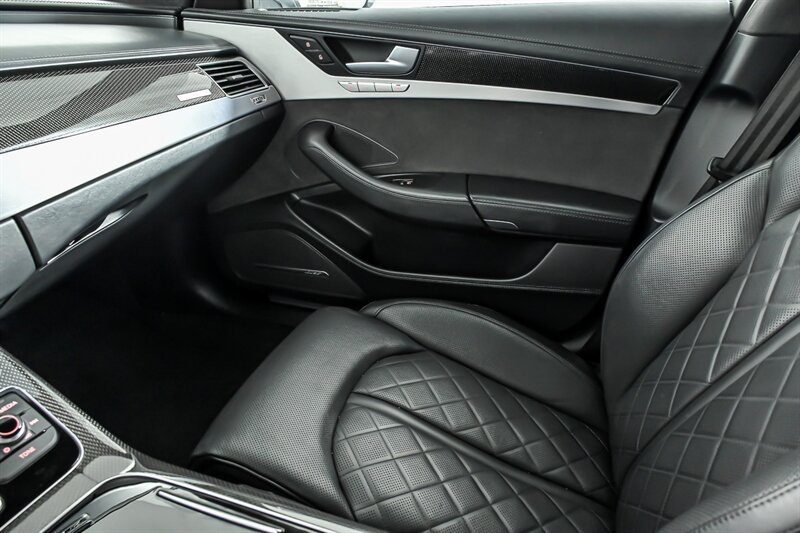 Used 2016 Audi S8 AWD/4WD image 40