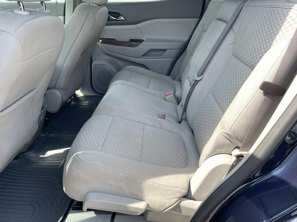 Used 2017 GMC Acadia SLE FWD image 14