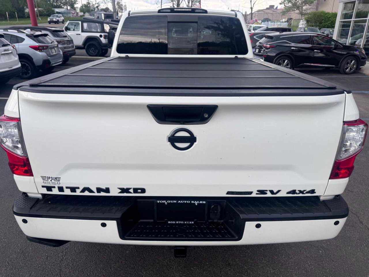 Used 2019 Nissan Titan SV w/ SV Convenience Package AWD/4WD image 4