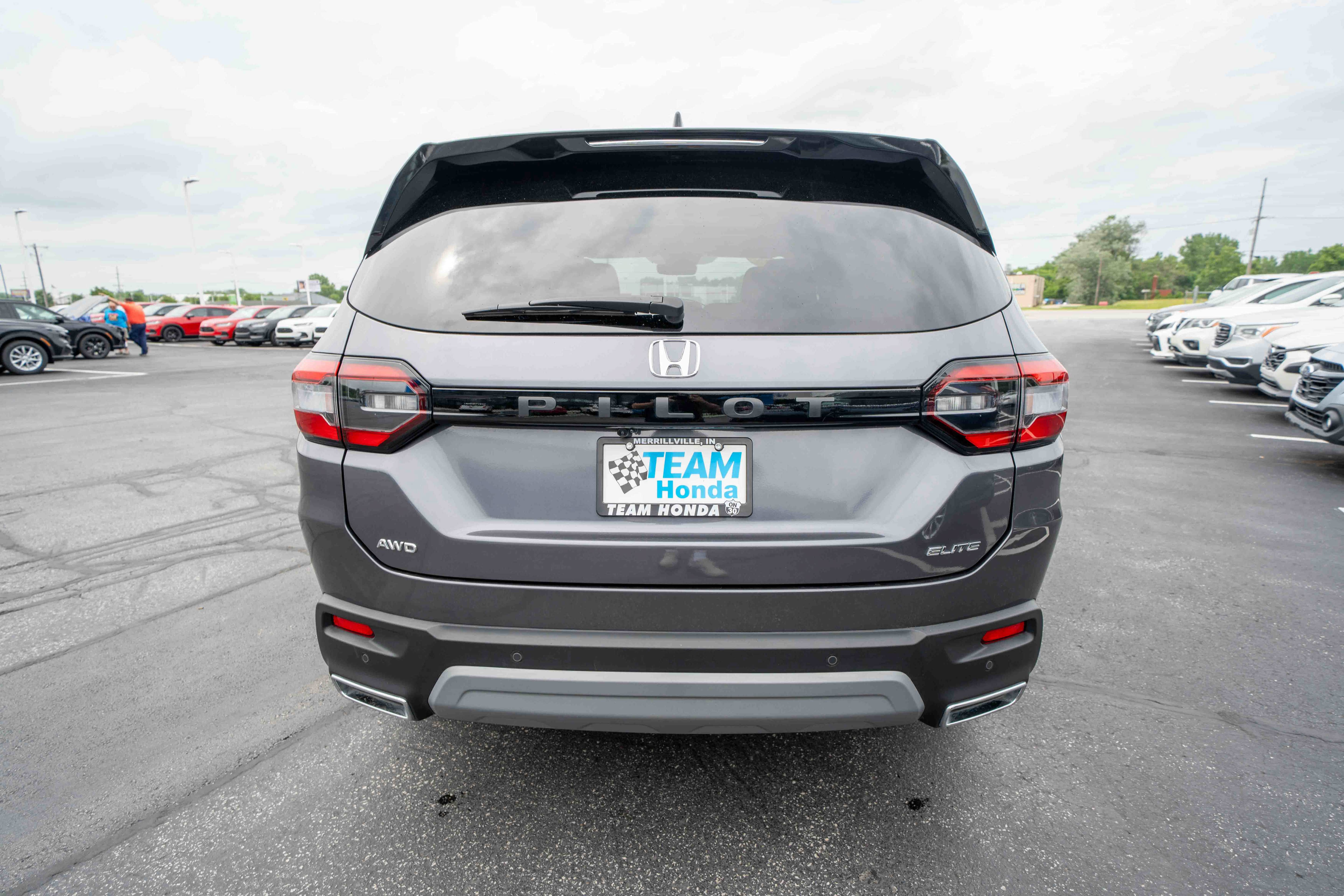 Used 2025 Honda Pilot Elite image 5