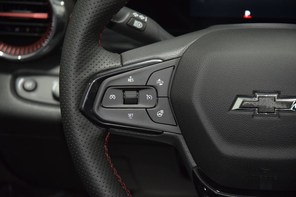 New 2026 Chevrolet Trax RS w/ Driver Confidence Package FWD image 36